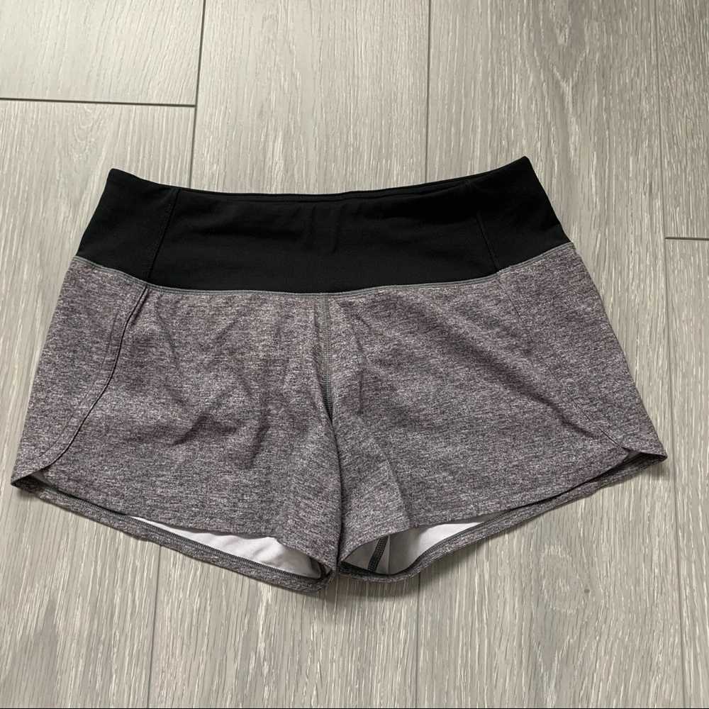 LULULEMON - SHORTS 4” INSEAM, SIZE 4